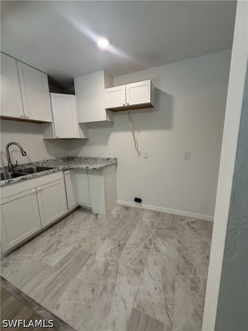12154 Americus LN, Naples, FL 34113