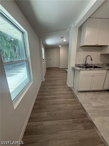 12154 Americus LN, Naples, FL 34113