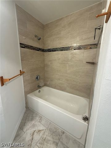 12154 Americus LN, Naples, FL 34113