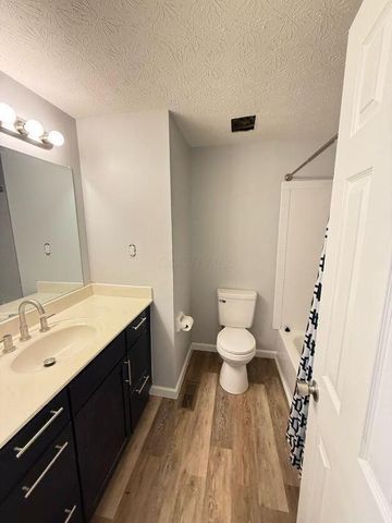 3571 Rockledge Drive, Columbus, OH 43223