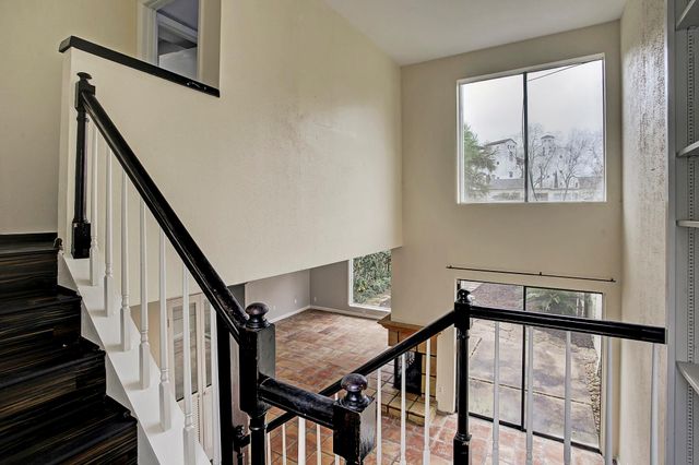 217 Roy Street 2, Houston, TX 77007