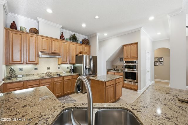 376 N LOMBARDY Loop, St. Johns, FL 32259