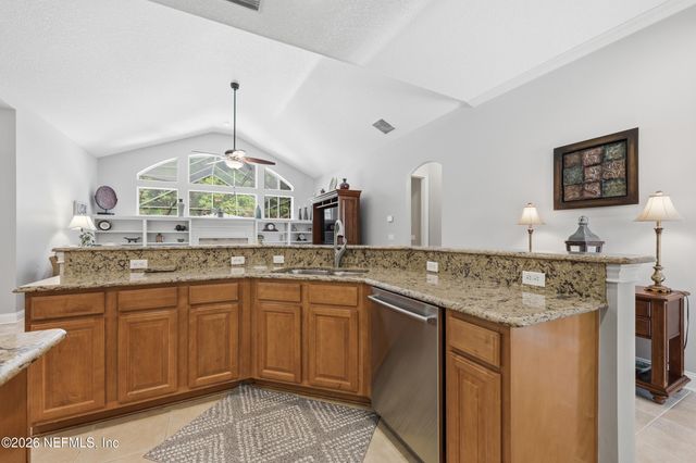 376 N LOMBARDY Loop, St. Johns, FL 32259