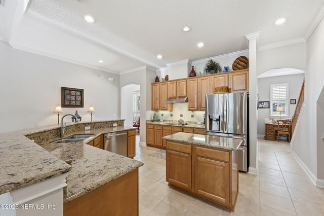 376 N LOMBARDY Loop, St. Johns, FL 32259