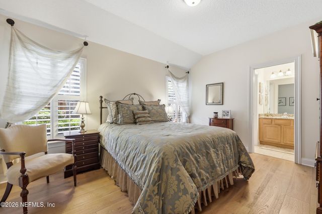 376 N LOMBARDY Loop, St. Johns, FL 32259