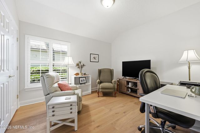 376 N LOMBARDY Loop, St. Johns, FL 32259