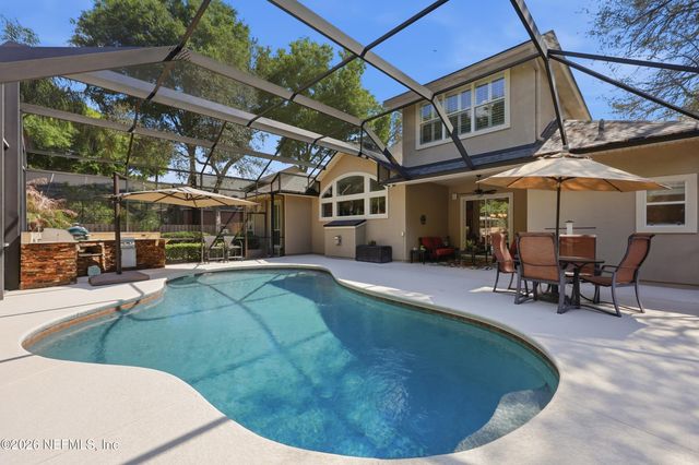 376 N LOMBARDY Loop, St. Johns, FL 32259