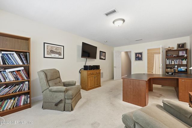 376 N LOMBARDY Loop, St. Johns, FL 32259