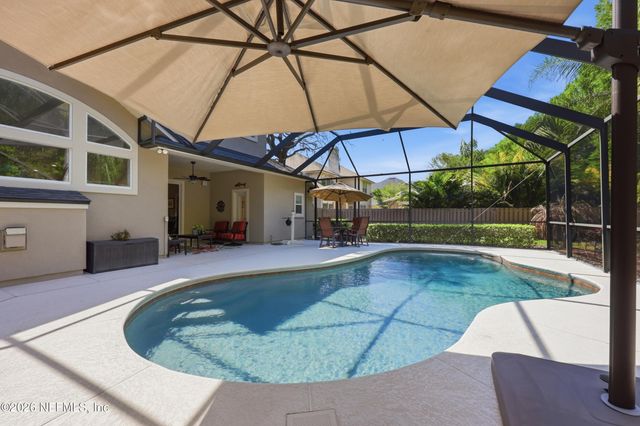 376 N LOMBARDY Loop, St. Johns, FL 32259