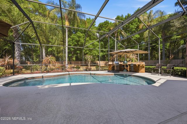 376 N LOMBARDY Loop, St. Johns, FL 32259