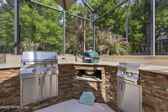 376 N LOMBARDY Loop, St. Johns, FL 32259