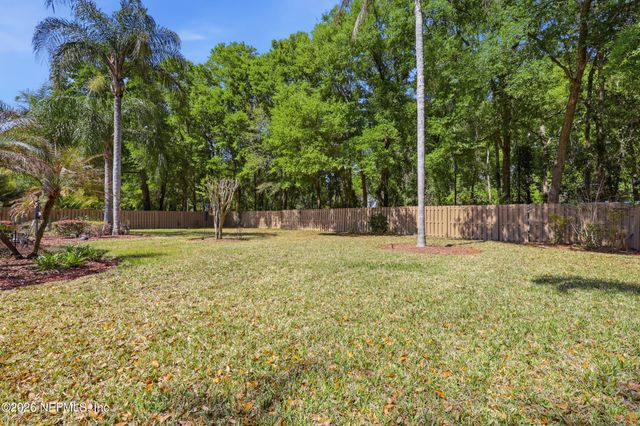 376 N LOMBARDY Loop, St. Johns, FL 32259