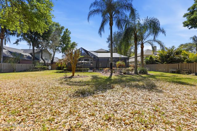 376 N LOMBARDY Loop, St. Johns, FL 32259