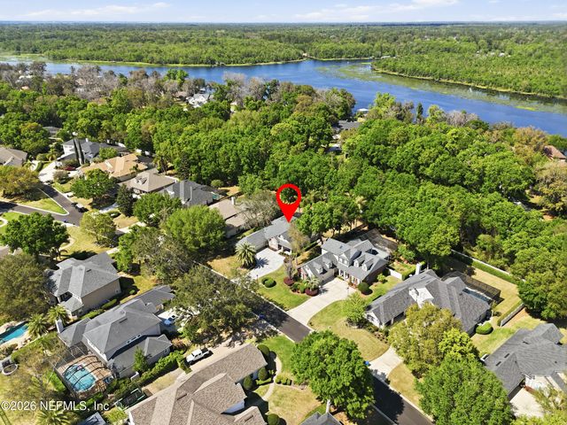 376 N LOMBARDY Loop, St. Johns, FL 32259