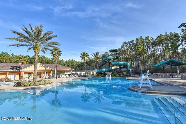 376 N LOMBARDY Loop, St. Johns, FL 32259