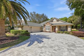 376 N LOMBARDY Loop, St. Johns, FL 32259