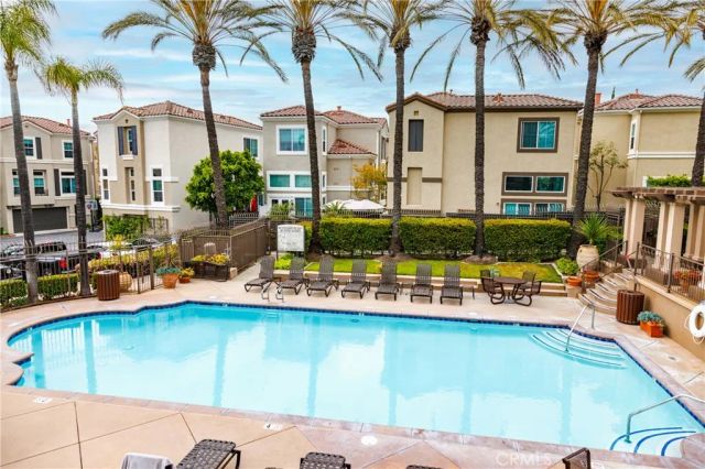 80 Montana Del Lago Drive, Rancho Santa Margarita, CA 92688