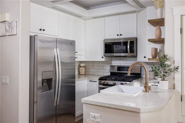 80 Montana Del Lago Drive, Rancho Santa Margarita, CA 92688