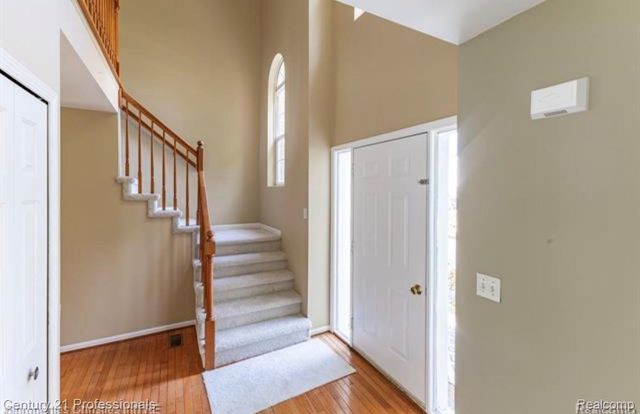 2314 Cedar Knoll Drive, Troy, MI 48083