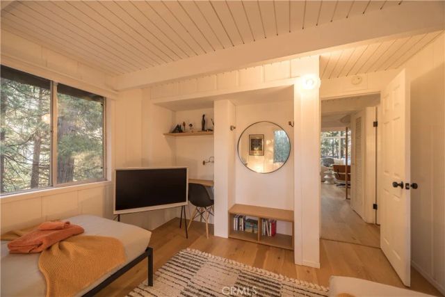 399 Rainier Road, Lake Arrowhead, CA 92352