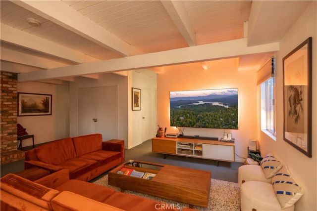 399 Rainier Road, Lake Arrowhead, CA 92352