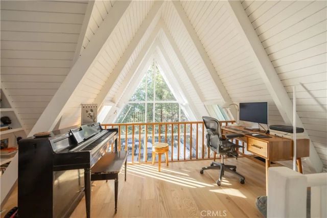 399 Rainier Road, Lake Arrowhead, CA 92352