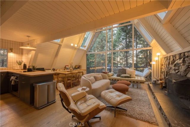 399 Rainier Road, Lake Arrowhead, CA 92352