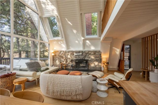 399 Rainier Road, Lake Arrowhead, CA 92352