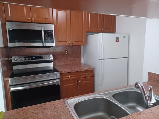 8004 SW 149th Avenue C110, Miami, FL 33193