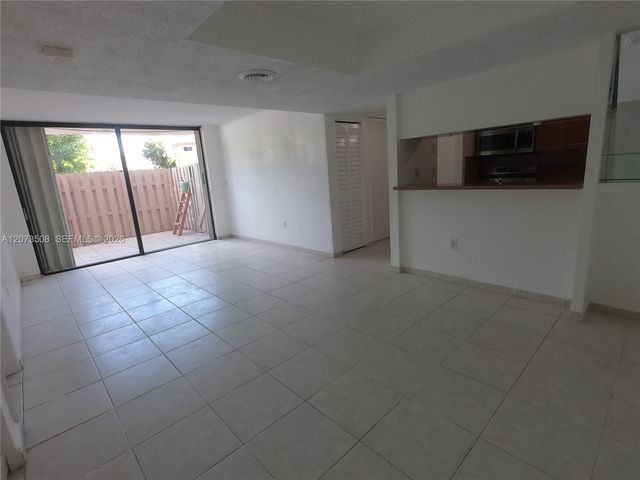 8004 SW 149th Avenue C110, Miami, FL 33193