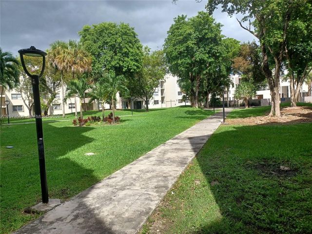 8004 SW 149th Avenue C110, Miami, FL 33193