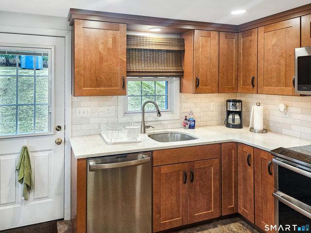 46 Card Street, Lebanon, CT 06249