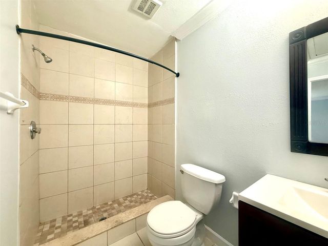 926 LAKE DESTINY ROAD F, Altamonte Springs, FL 32714