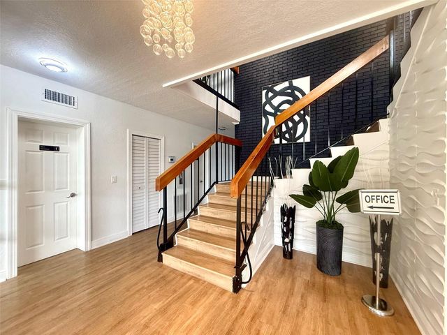 926 LAKE DESTINY ROAD F, Altamonte Springs, FL 32714