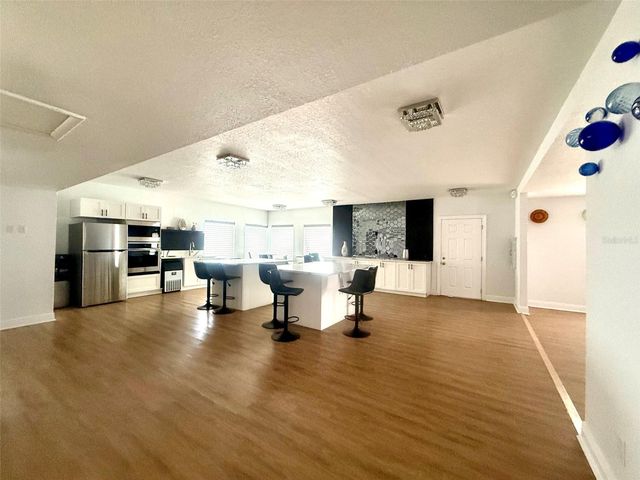 926 LAKE DESTINY ROAD F, Altamonte Springs, FL 32714