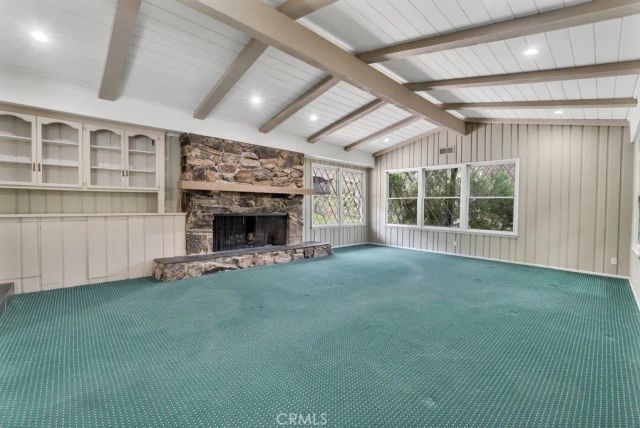 4809 Queen Victoria Road, Woodland Hills, CA 91364