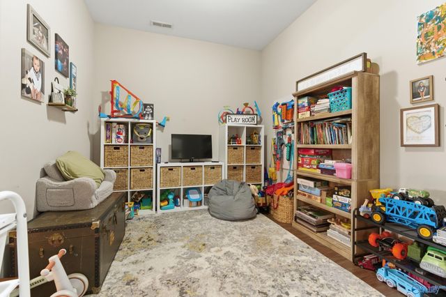 233 Olde Dogwood Trail, Priceville, AL 35603