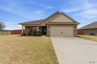 233 Olde Dogwood Trail, Priceville, AL 35603