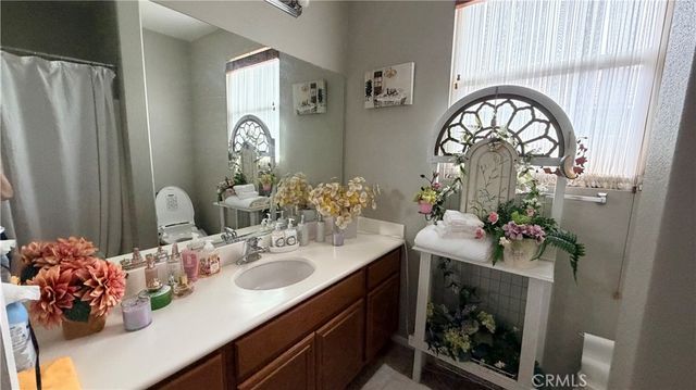 221 Furyk Way, Hemet, CA 92545