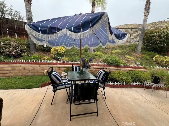 221 Furyk Way, Hemet, CA 92545