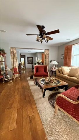 221 Furyk Way, Hemet, CA 92545