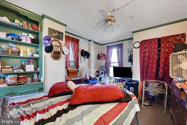 28 S ROBERTS AVE, New Holland, PA 17557