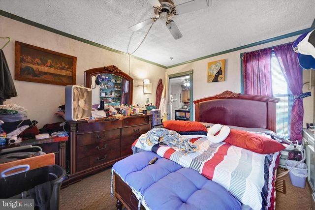 28 S ROBERTS AVE, New Holland, PA 17557