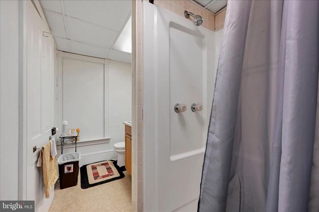 28 S ROBERTS AVE, New Holland, PA 17557