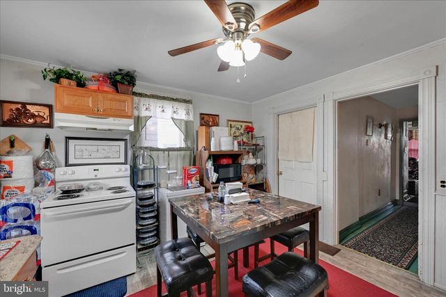 28 S ROBERTS AVE, New Holland, PA 17557