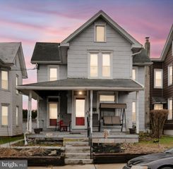 28 S ROBERTS AVE, New Holland, PA 17557