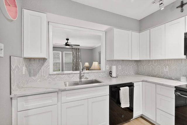 5300 Keller Springs Road 1048, Dallas, TX 75248