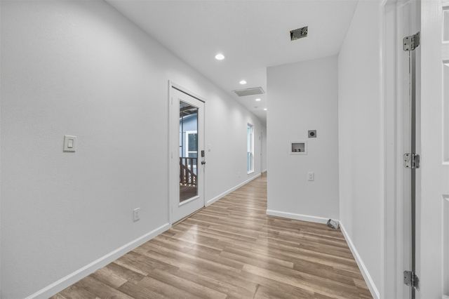 30519 Lake Circle Lane, Magnolia, TX 77354