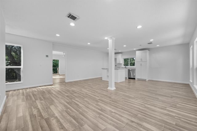 30519 Lake Circle Lane, Magnolia, TX 77354