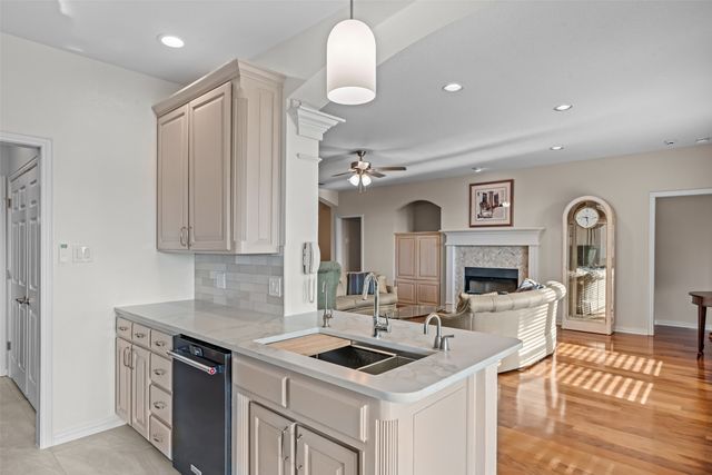 130 Bluff View, Aledo, TX 76008
